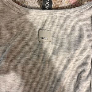 Vuori Gray Ribbed Top